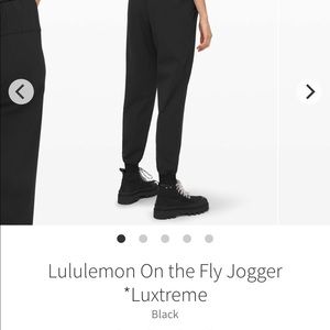 Lululemon On the Fly Jogger *Luxtreme
Black Size 4